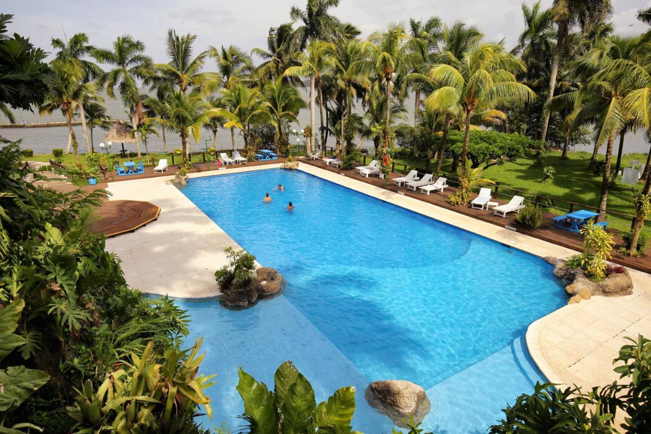 Villa Caribe Livingston Exterior photo