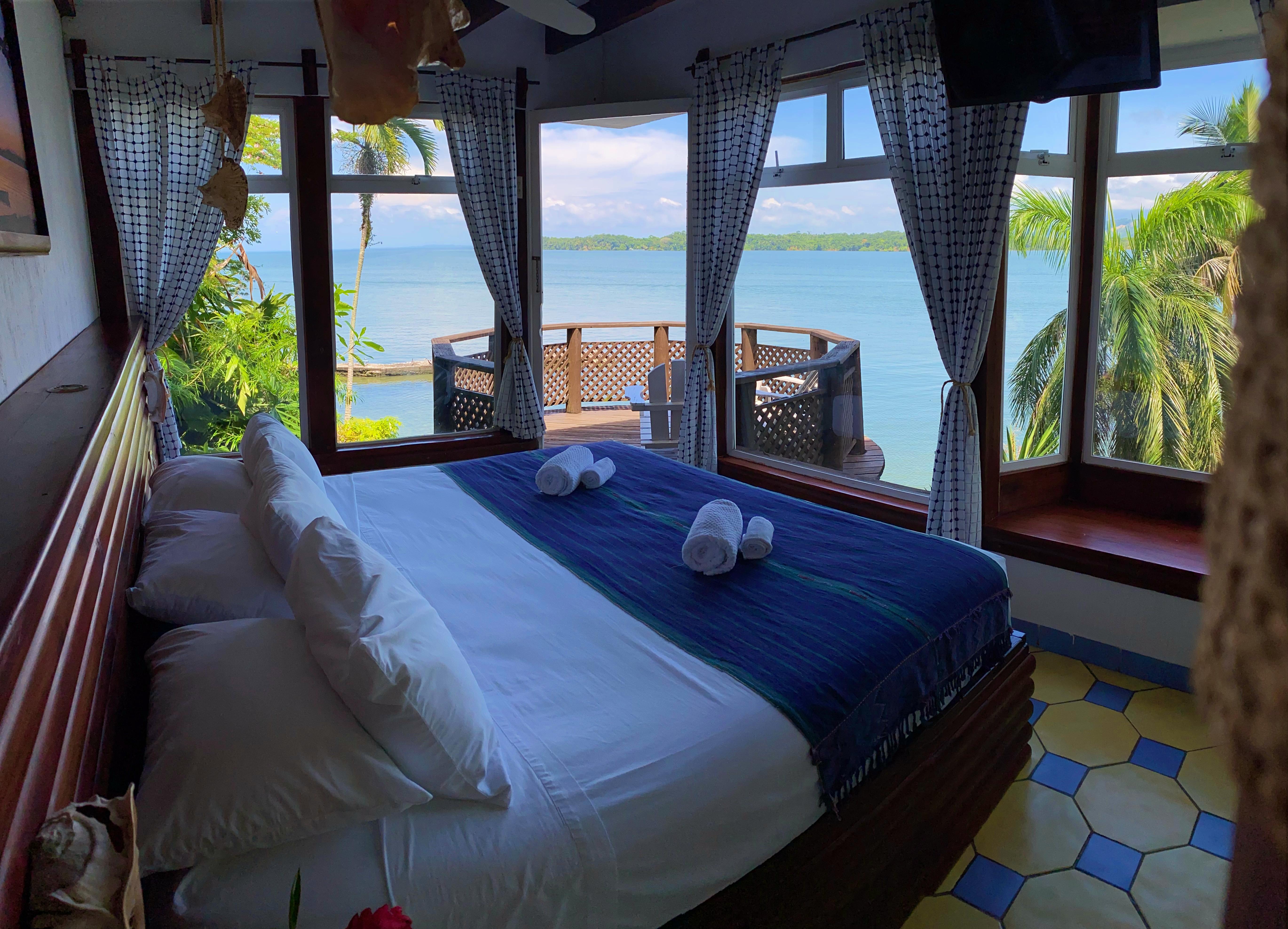 Villa Caribe Livingston Exterior photo