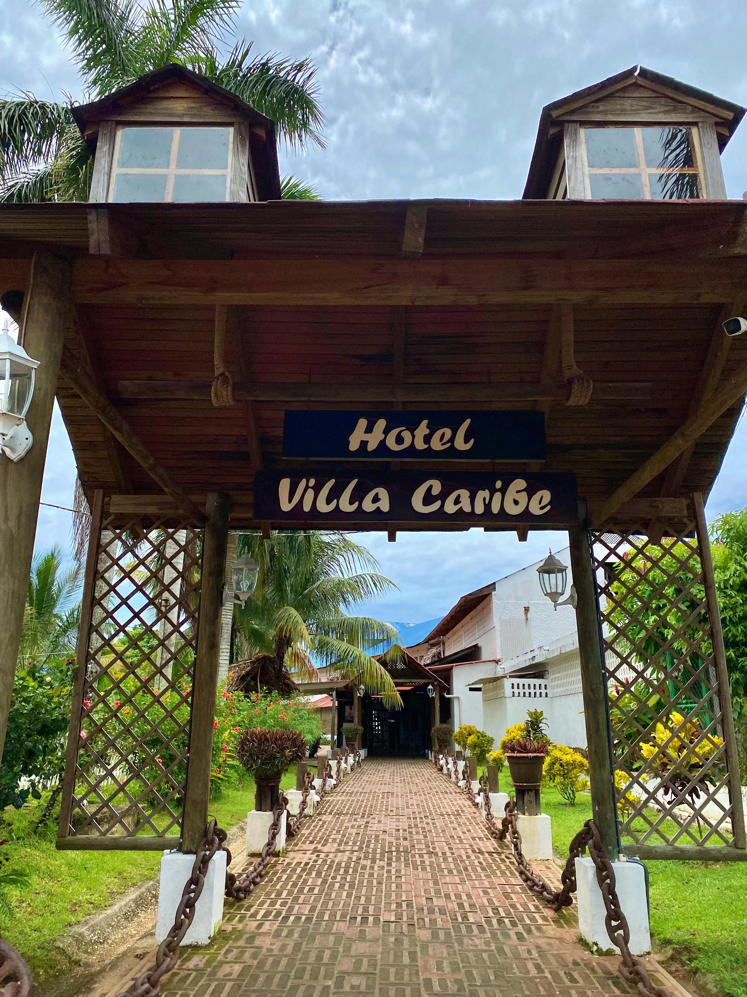 Villa Caribe Livingston Exterior photo