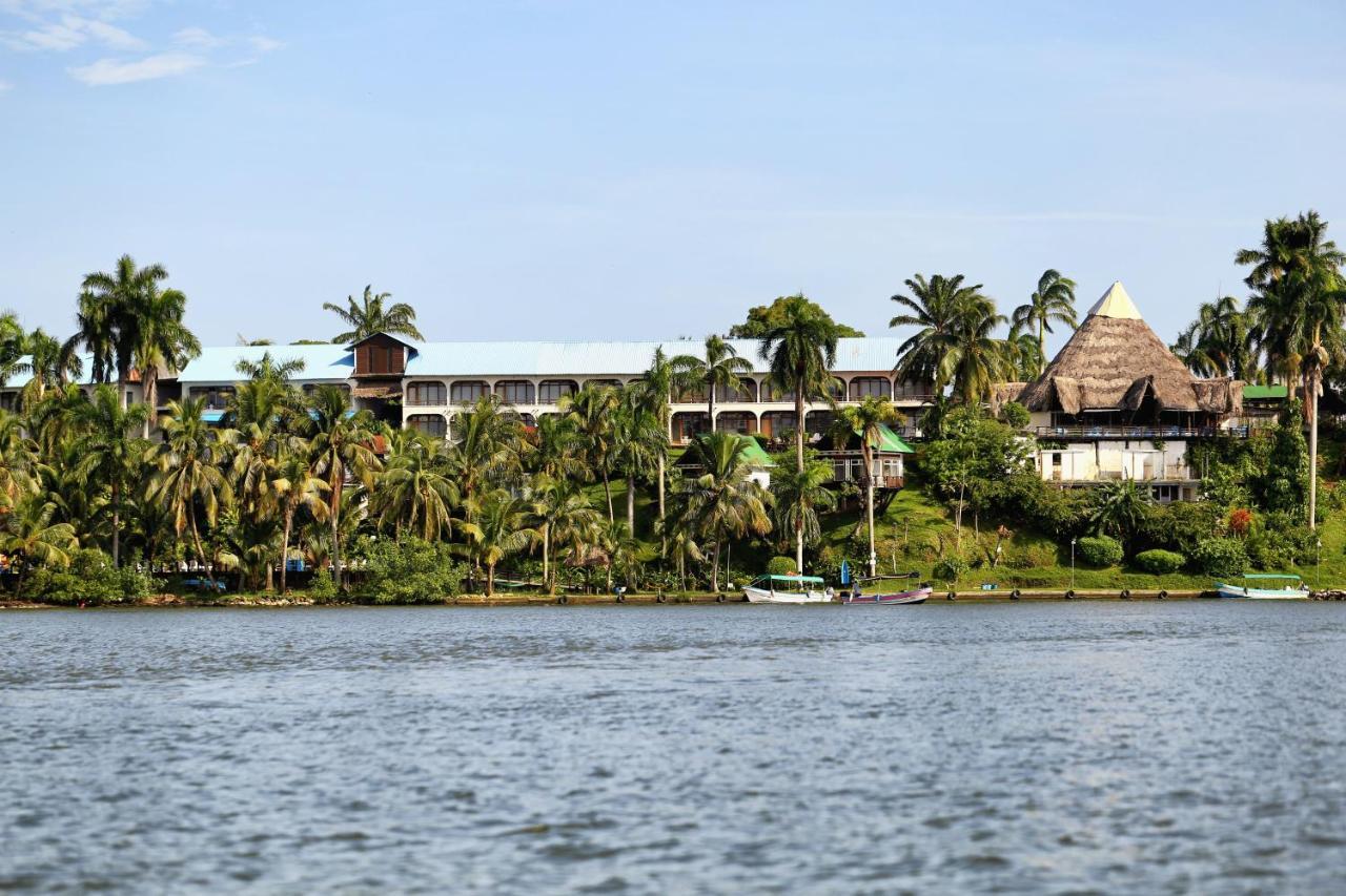 Villa Caribe Livingston Exterior photo